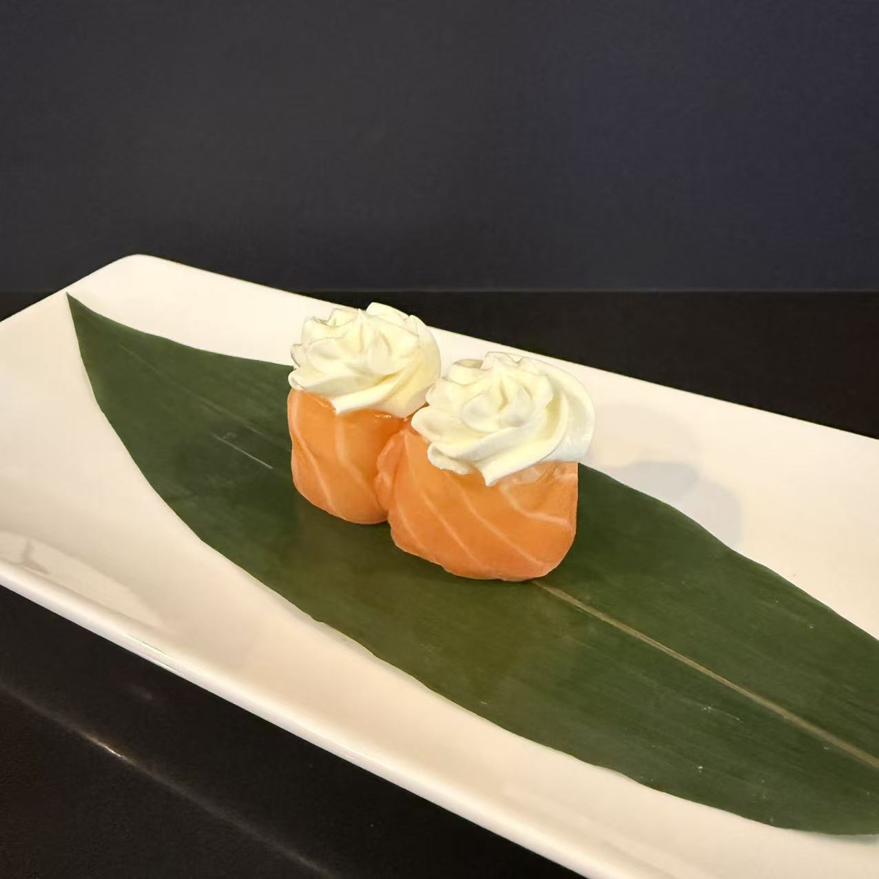 Gunkan sake fhiladelphia